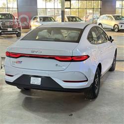 بی وای دی Qin Plus